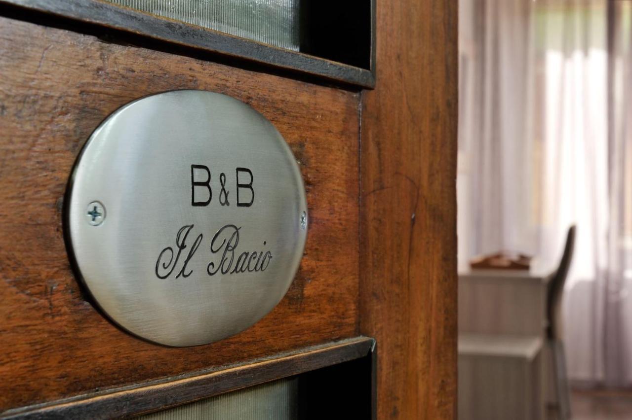 B&B Il Bacio Di Napoli Bagian luar foto